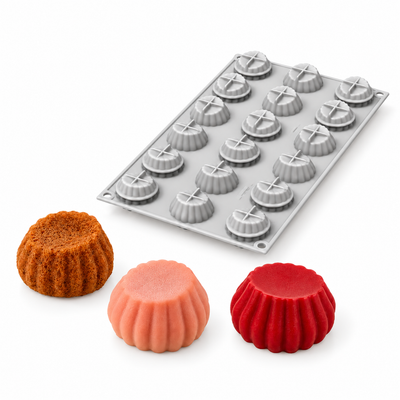 Moule 18 Mignardises Charme XS 19 – résultat pâtissier et moule Silikomart côte à côte sur fond blanc