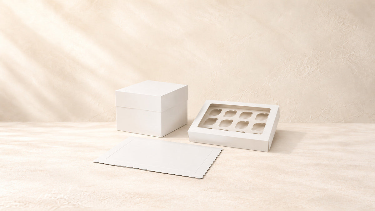 AZUCREN — produits de la collection sur fond crème Patissland