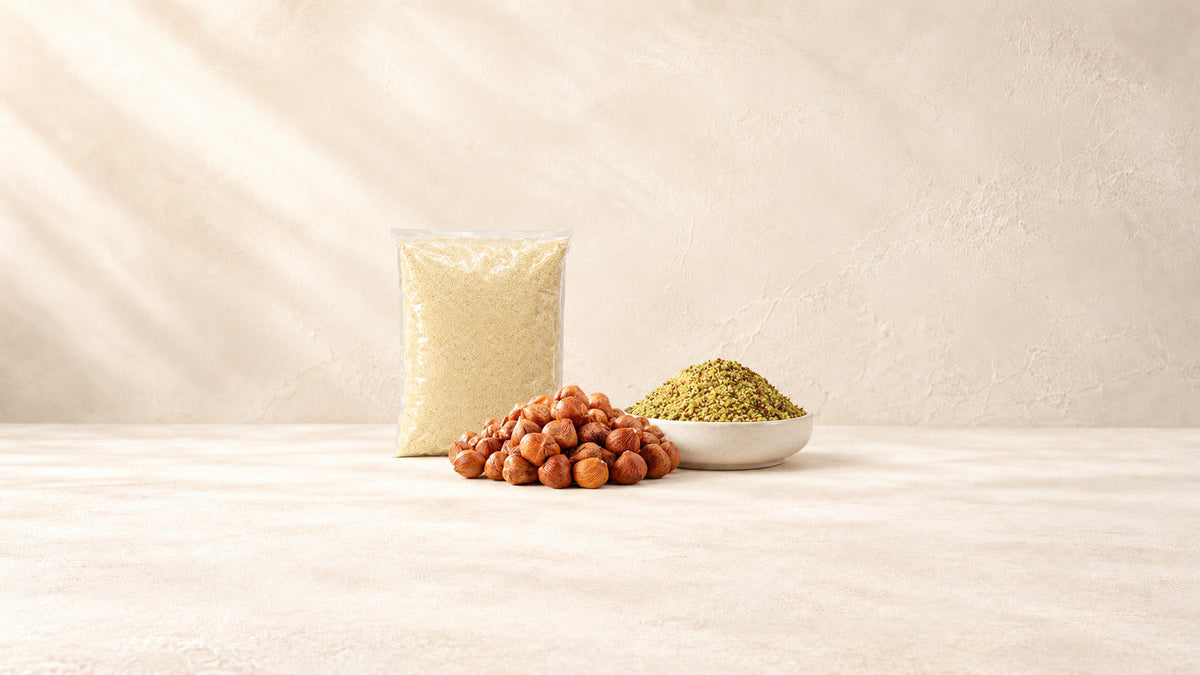 BEDOUIN — produits de la collection sur fond crème Patissland