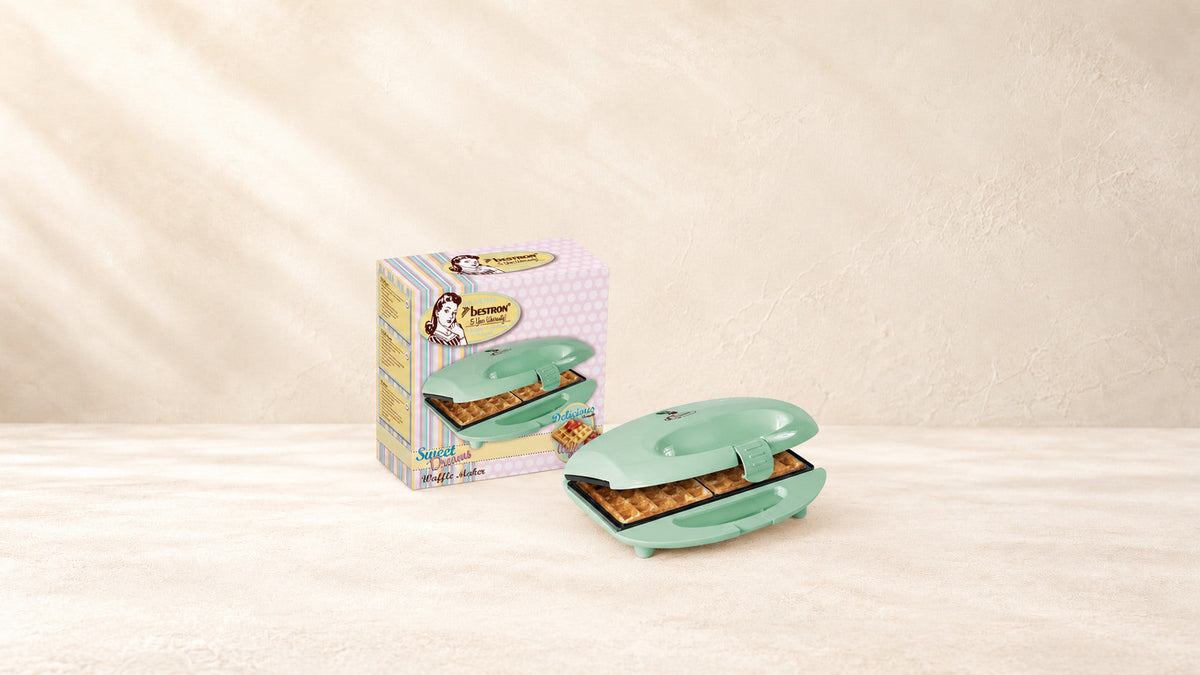 Gauffres, Churros & Plus — produits de la collection sur fond crème Patissland