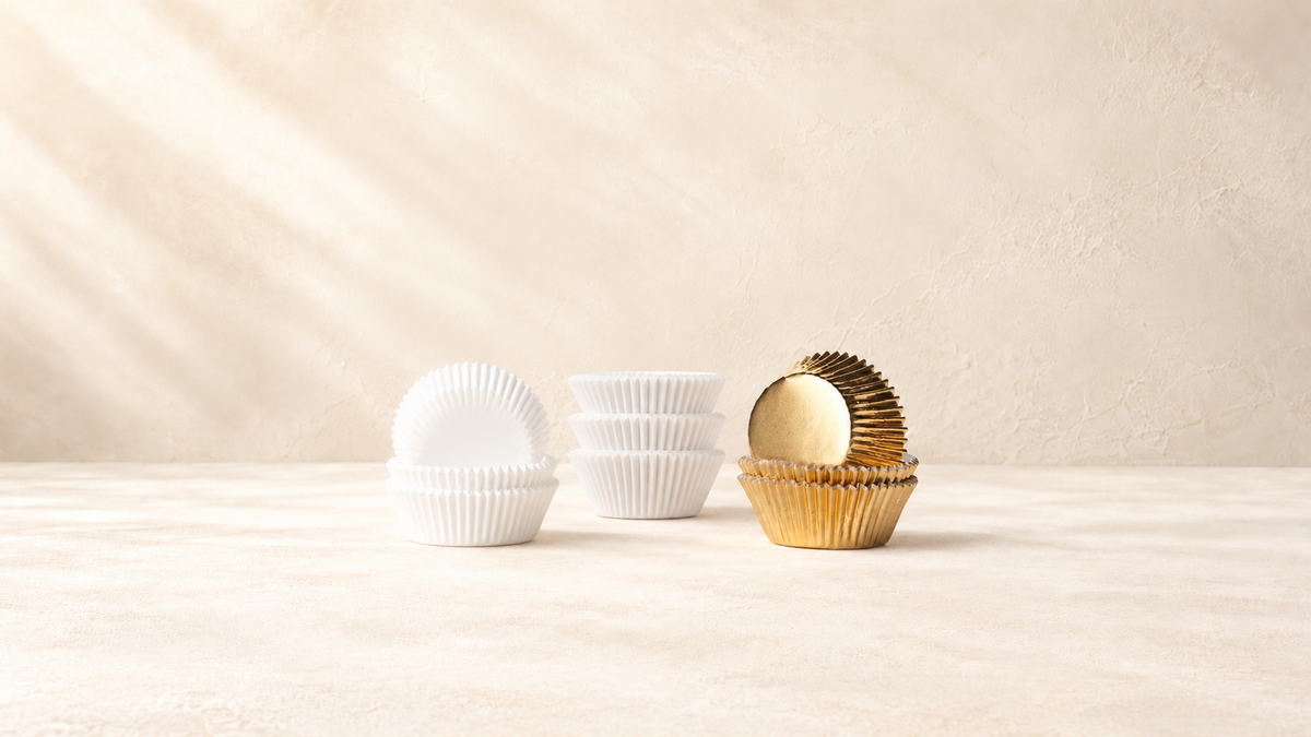 House of Marie — produits de la collection sur fond crème Patissland