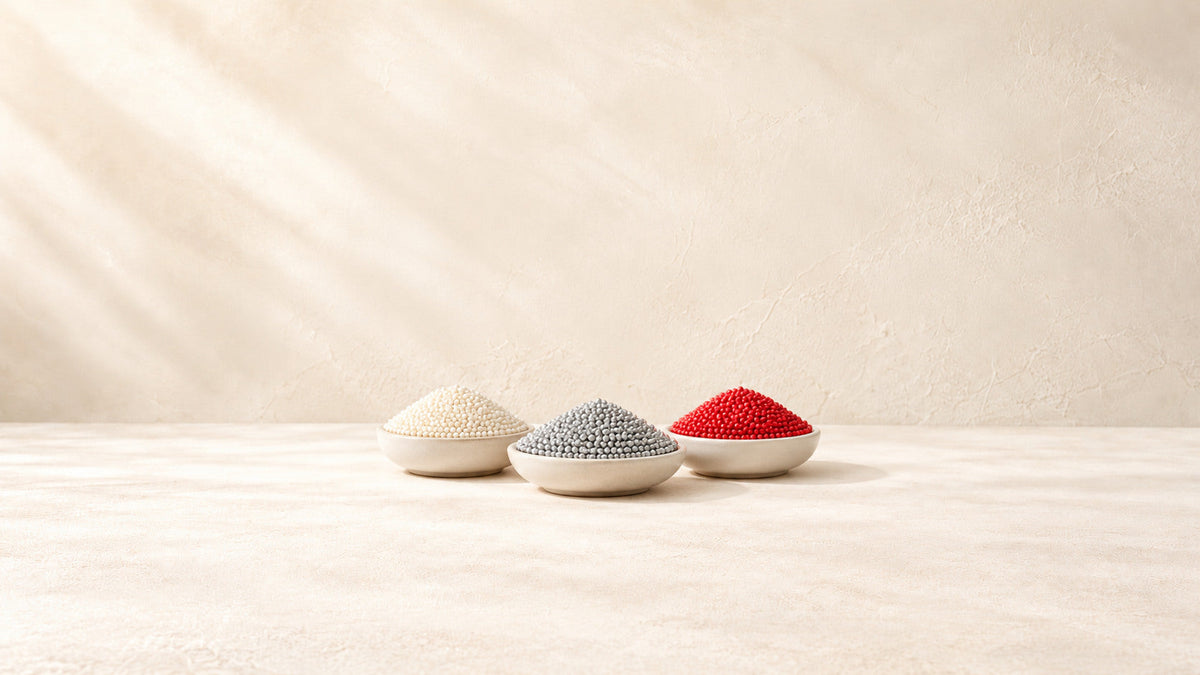 Mini Billes — produits de la collection sur fond crème Patissland