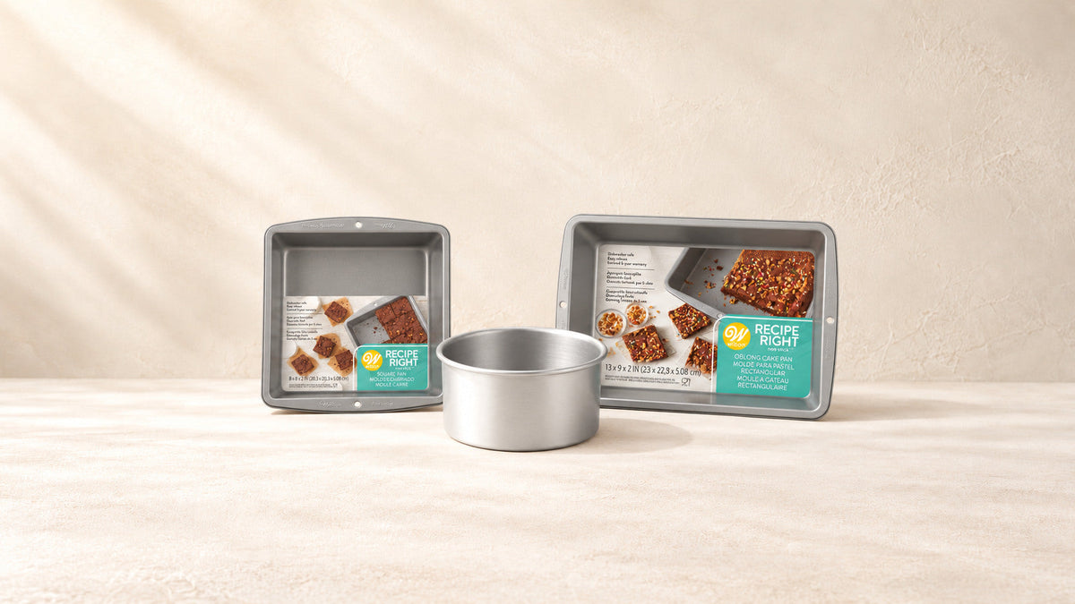 Moules Ronds, Carrés, Rectangles & Coeurs — produits de la collection sur fond crème Patissland