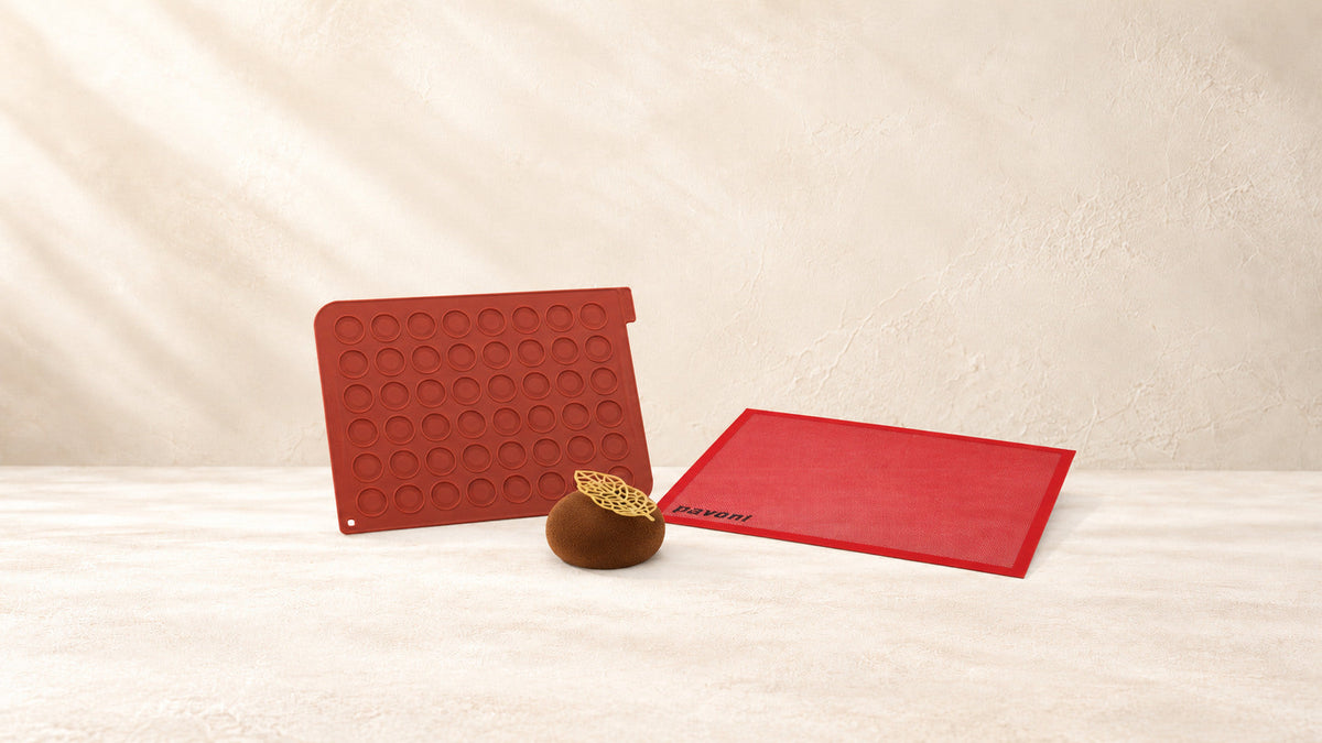 Tapis & Dentelles Pro — produits de la collection sur fond crème Patissland