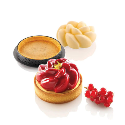 Tarte élégante avec insert en mousse fleurie réalisée avec le kit Tarte Ring Fleur Ø80 mm