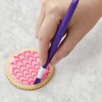 Utilisation du racloir silicone Wilton sur biscuit glacé