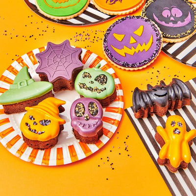 Mini gâteaux Halloween décorés réalisés avec le moule Wilton