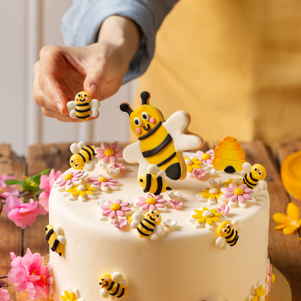 JeVenis 26 Pièces Décorations Gâteau Abeilles – Fleurs Marguerites, Peignes Miel & Abeilles Pour Anniversaire & Cupcakes