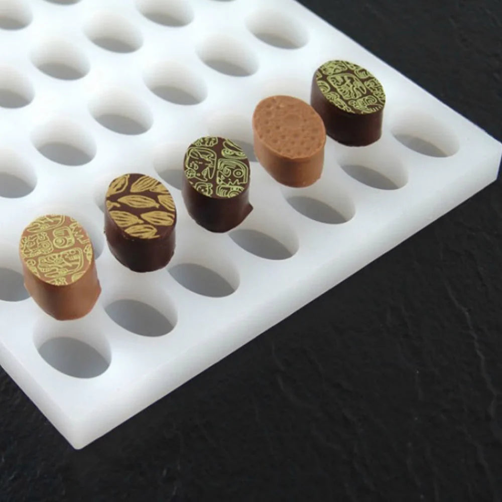 Moule en silicone Pavoni LS04 Chocoflex – 49 empreintes ovales 32x21x14 mm