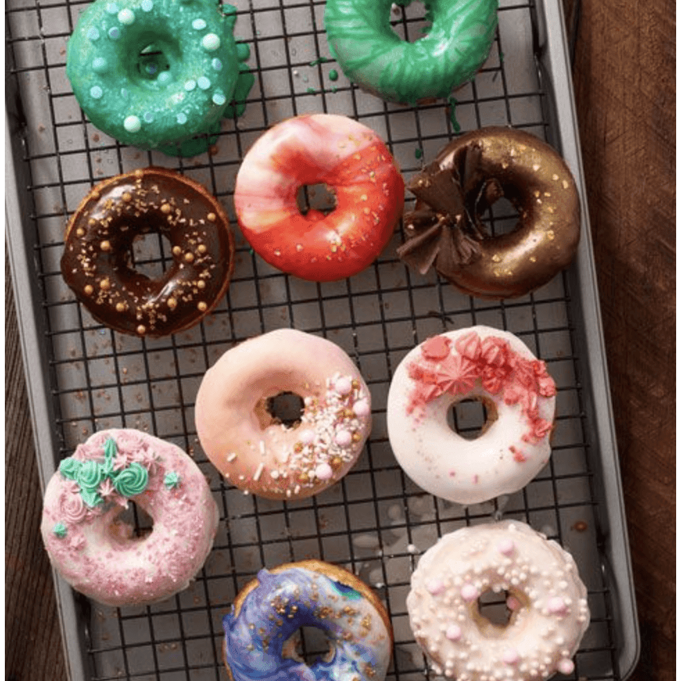 Moule à Donuts en Inox Wilton - Réalisez de délicieux donuts maison