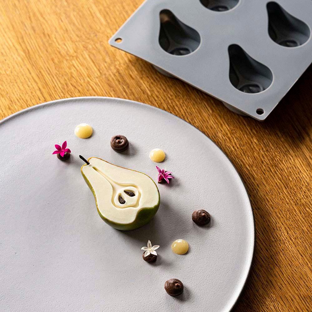 Moule GG069S Half Pear by Davide Oldani