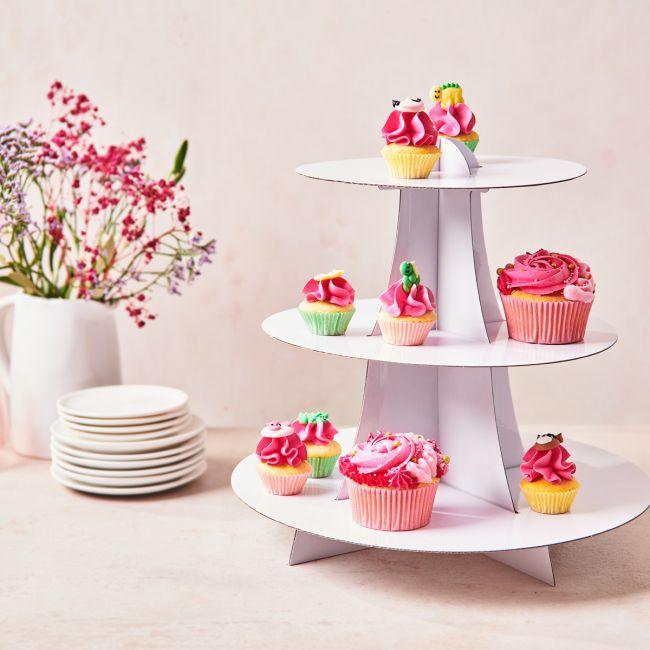 Weißes Cupcake-Display – LUSTIGE KUCHEN